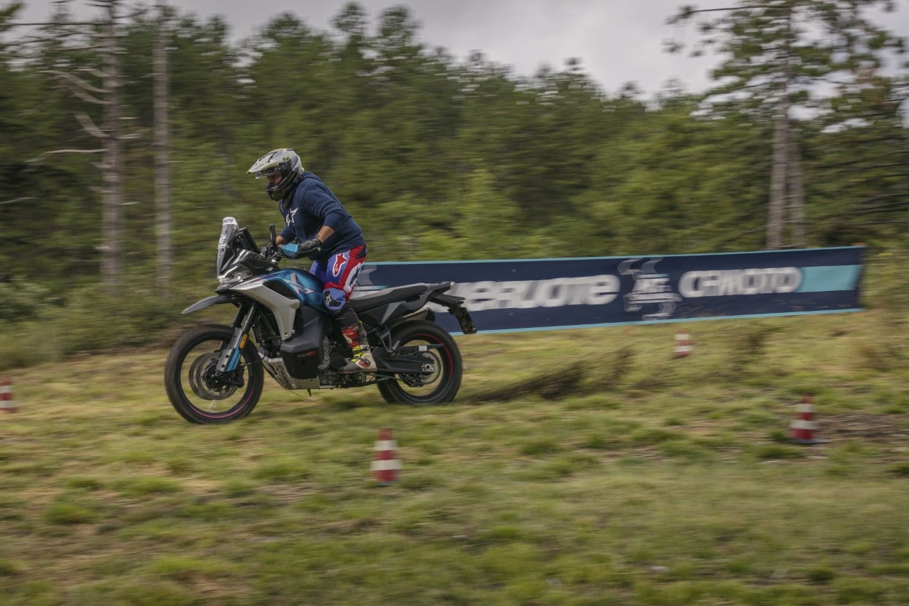 CFMOTO 800MT Challenge Italia 2025: dall’Appennino alle Alpi… australiane