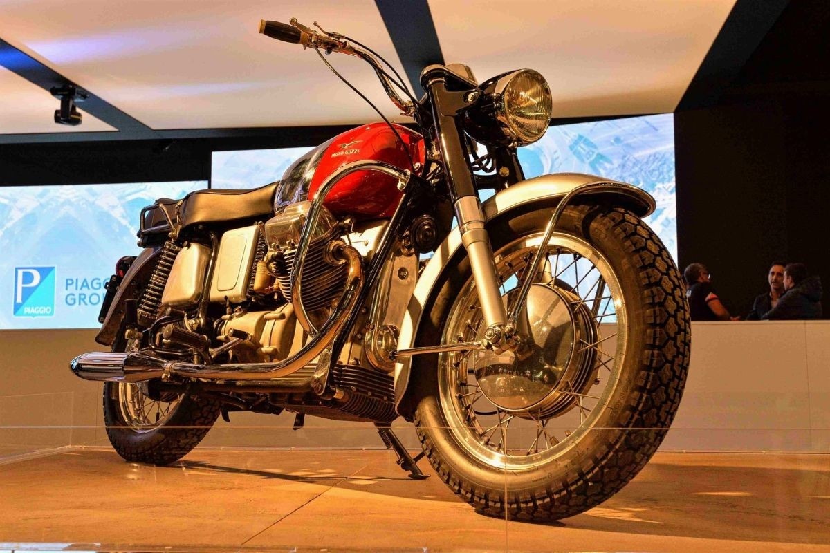 All’asta la Moto Guzzi V7 più antica del mondo