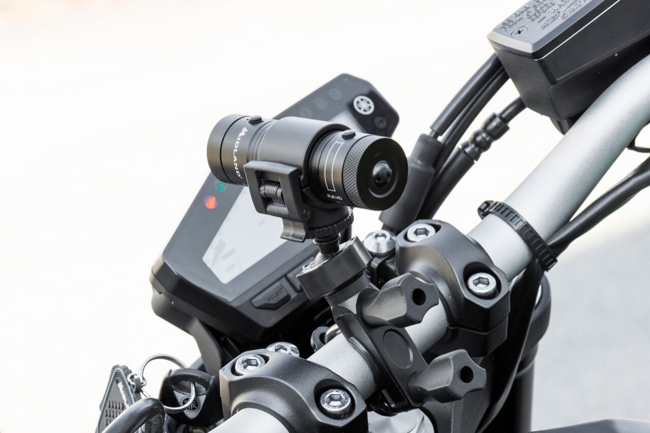 Bike guardian: la CAM che tutela la guida