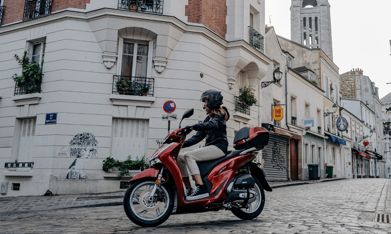 Outstar S,  il nuovo Smart Helmet Open-Face di Sena 