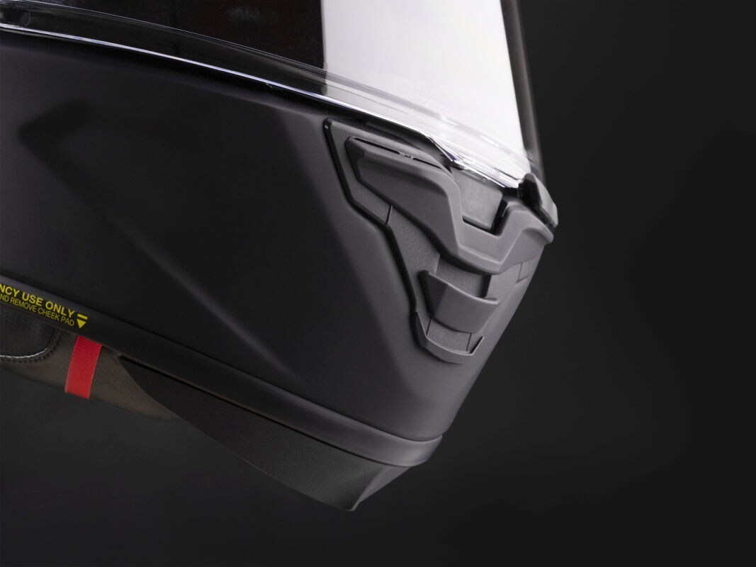 Caschi: il nuovo Shoei X-SPR Pro