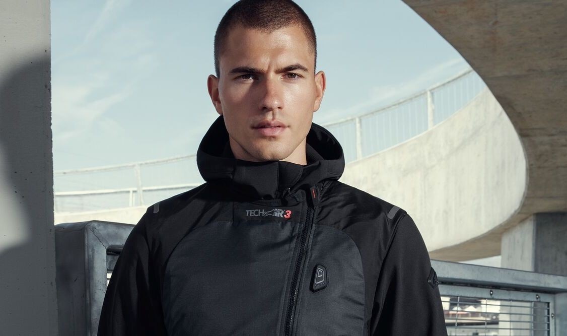 Alpinestars presenta la collezione abbigliamento 2023 