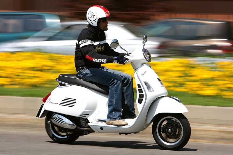 Piaggio Vespa GTS 300 Super - Dueruote
