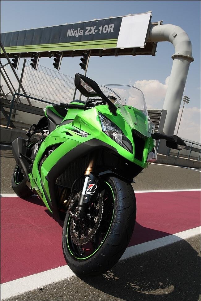 Kawasaki Ninja ZX10-R | Dueruote