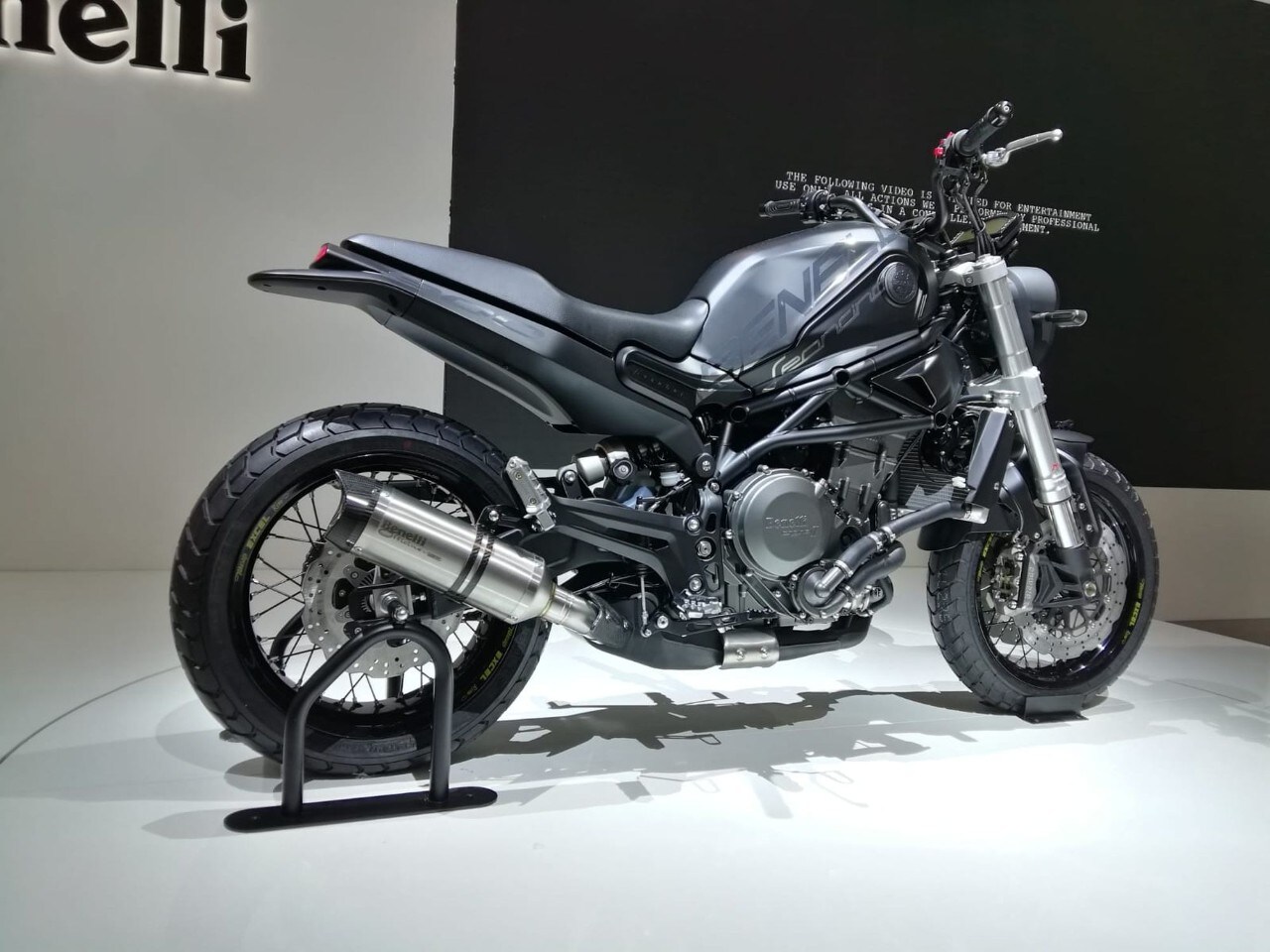 Benelli Leoncino 800: le prime immagini