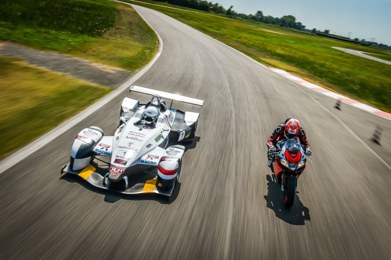 Auto VS Moto: parenti serpenti