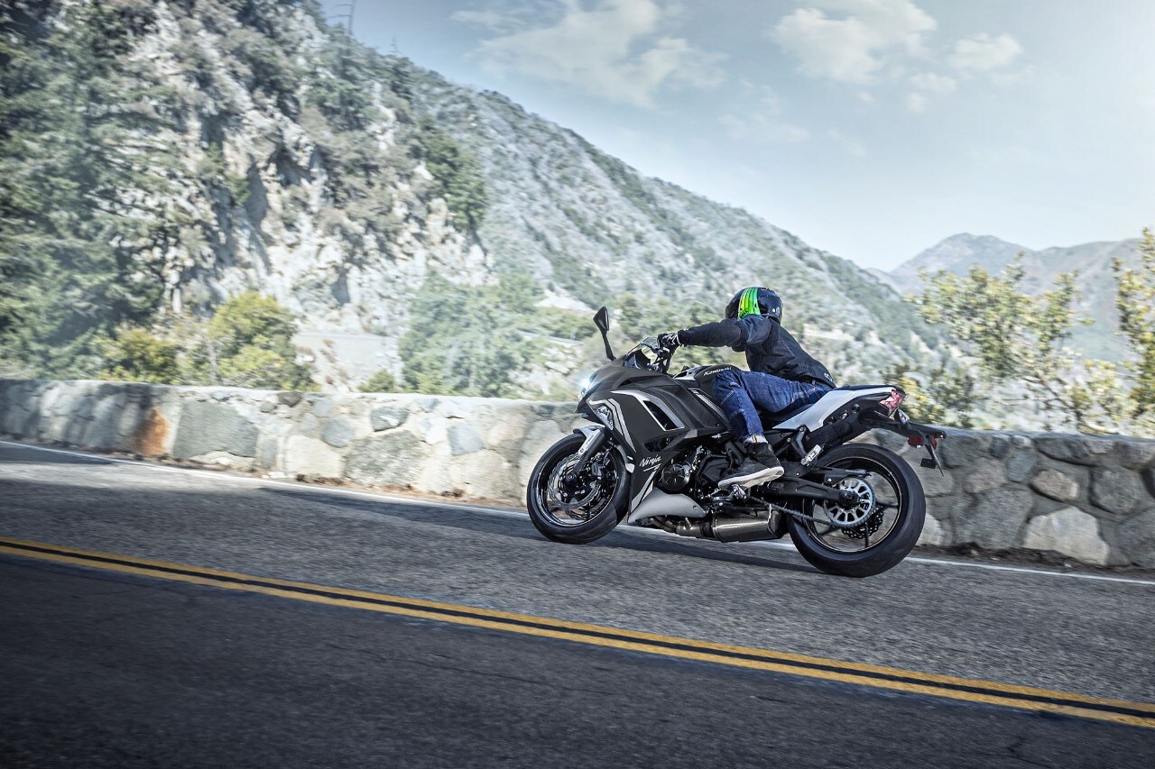 Kawasaki rinnova la Ninja 650 