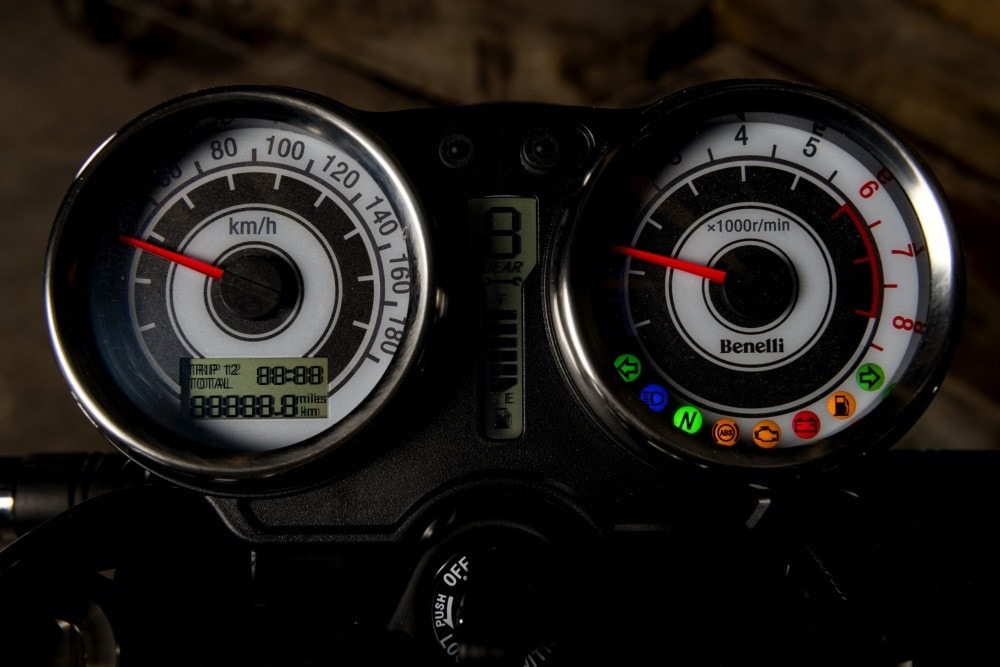 Benelli: la Imperiale 400 arriva nei concessionari