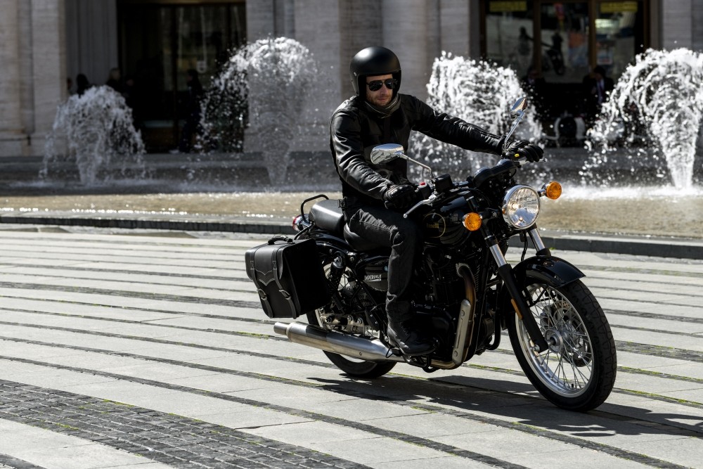 Benelli: la Imperiale 400 arriva nei concessionari