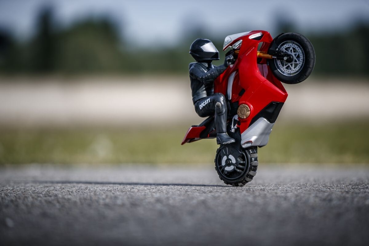Spin Master Upriser Panigale V4 S: un GIOCO per tutti!