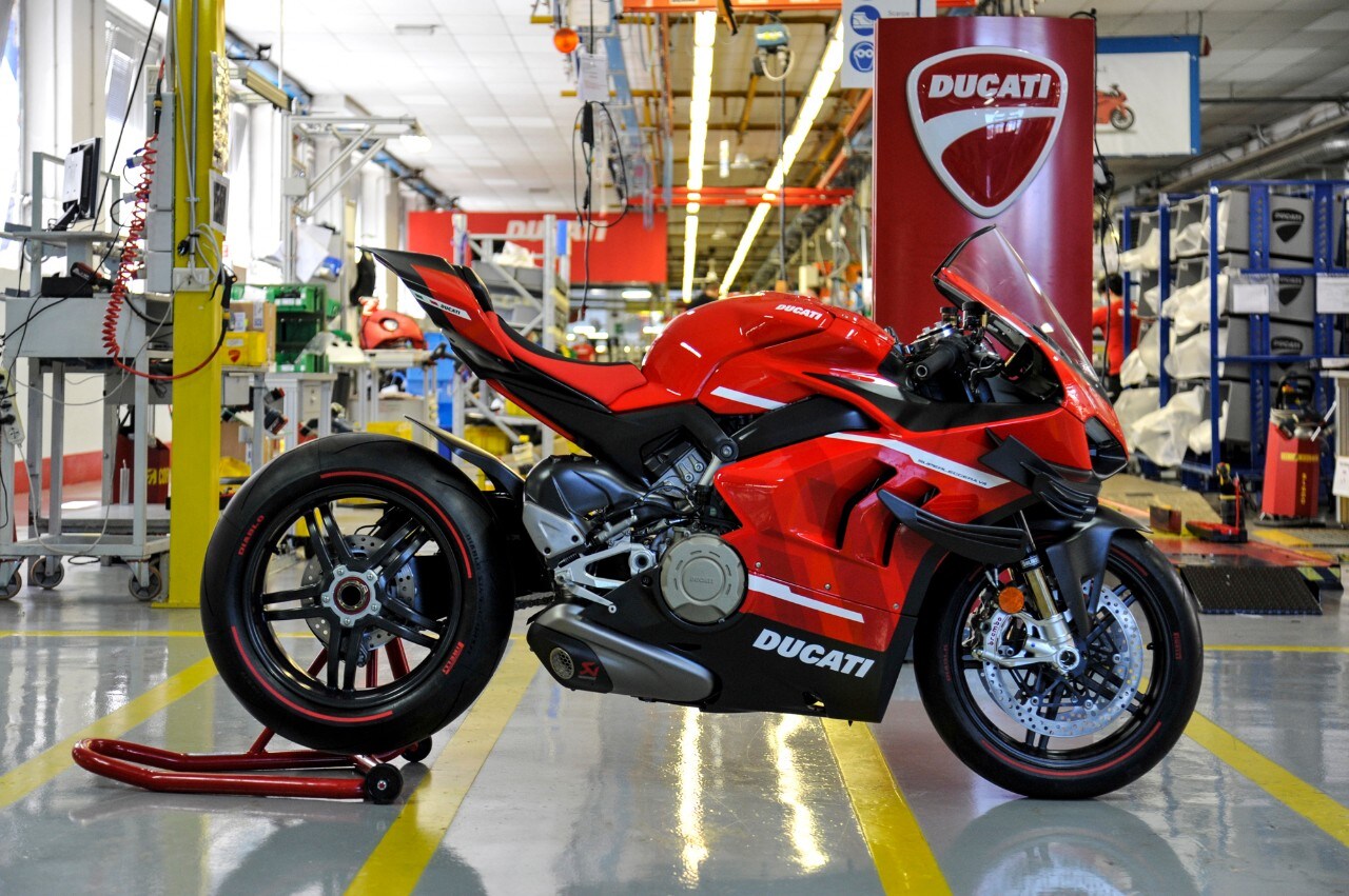 Ducati Superleggera V4: partita la produzione 