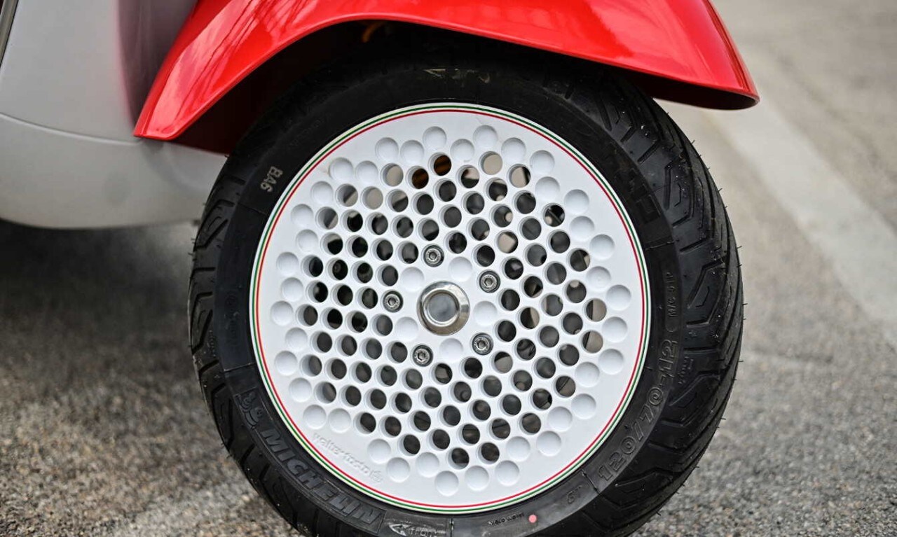 Vespamorino: la Vespa secondo Walter Tosto