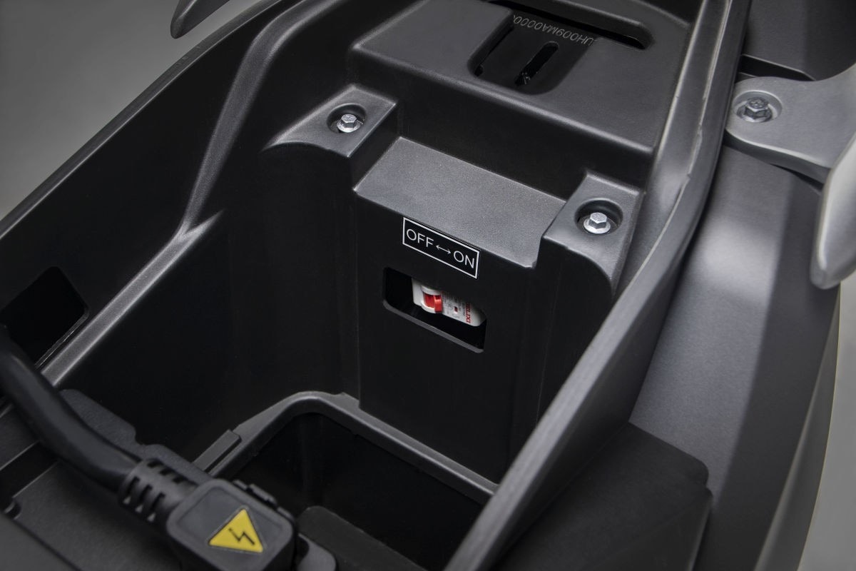 Lifan E4: un elettrico in tre versioni