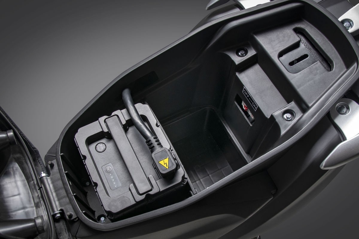 Lifan E4: un elettrico in tre versioni