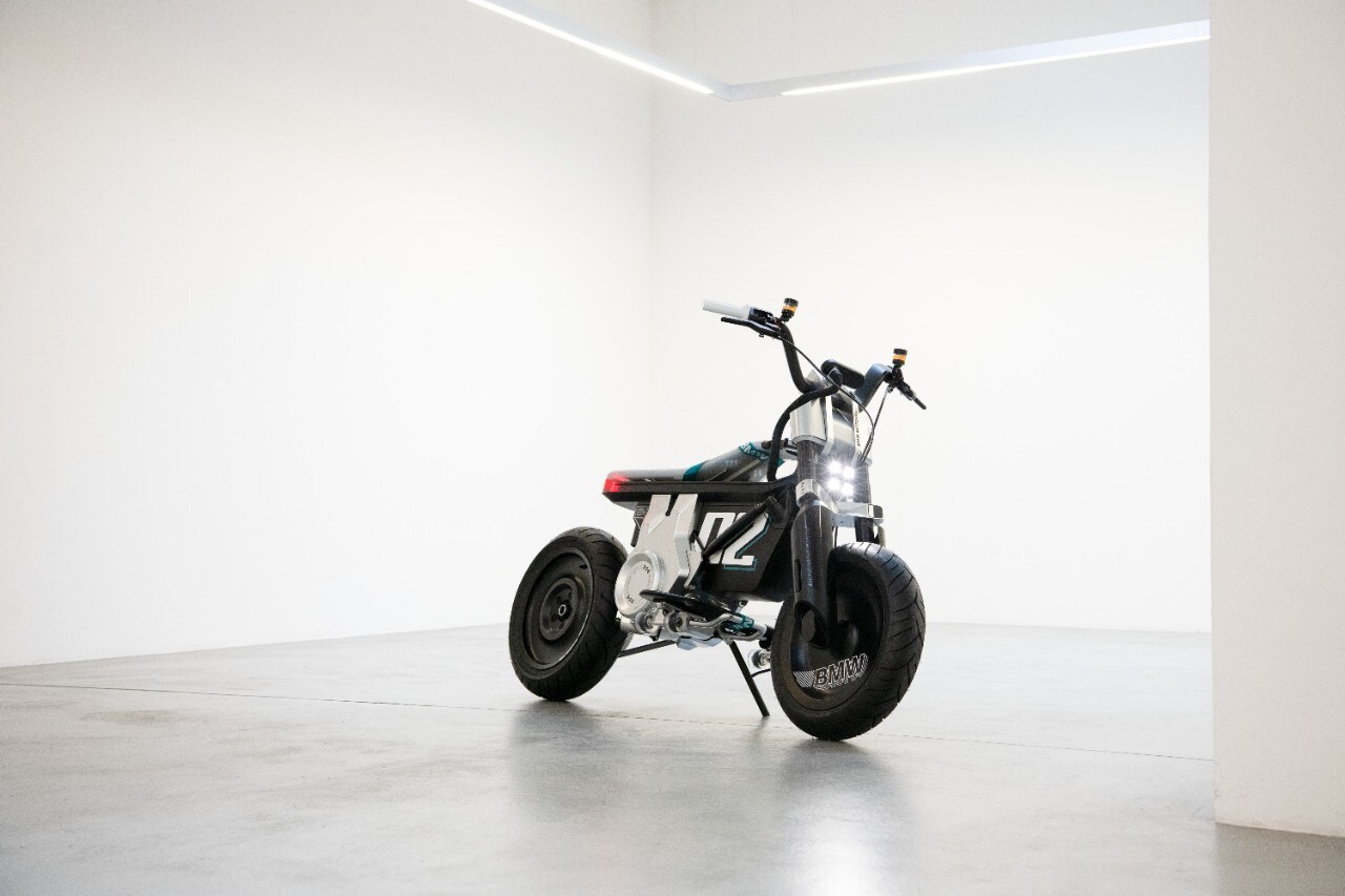 BMW Concept CE 02: NON solo stile