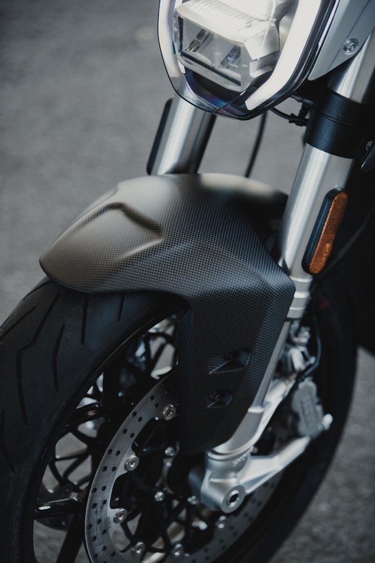 La Zero SR/F diventa più sportiva con il kit Quickstrike