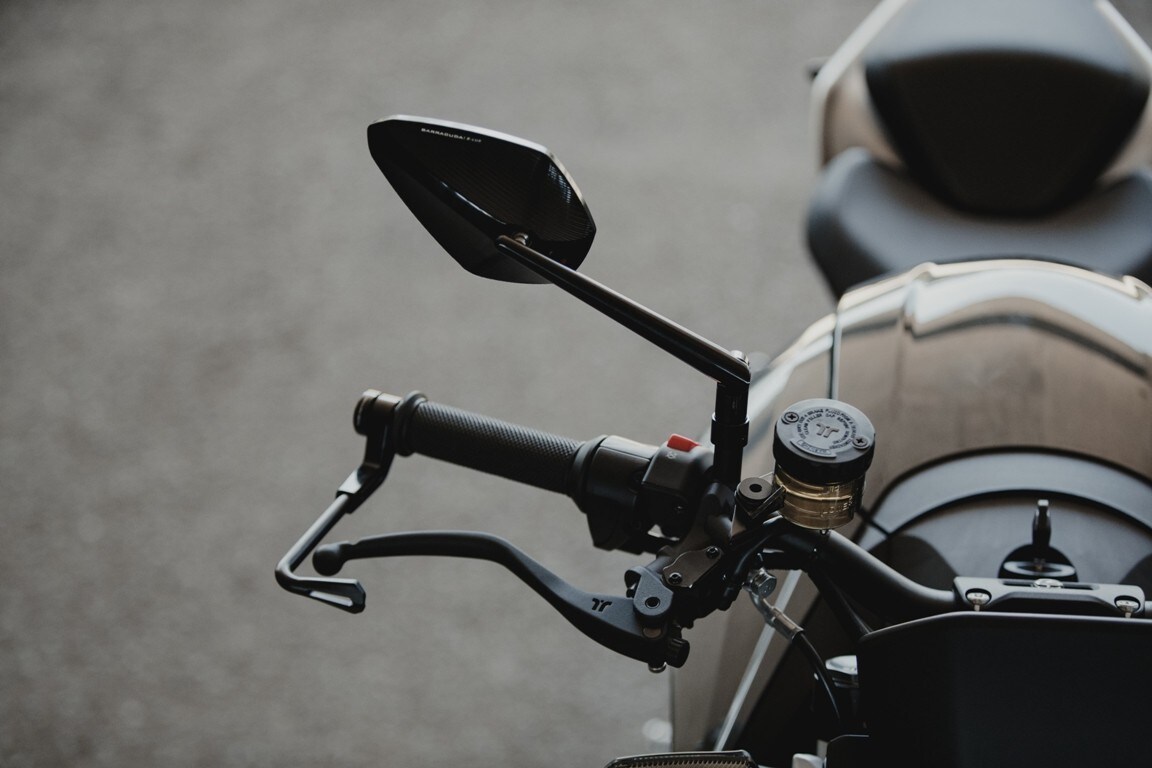 La Zero SR/F diventa più sportiva con il kit Quickstrike