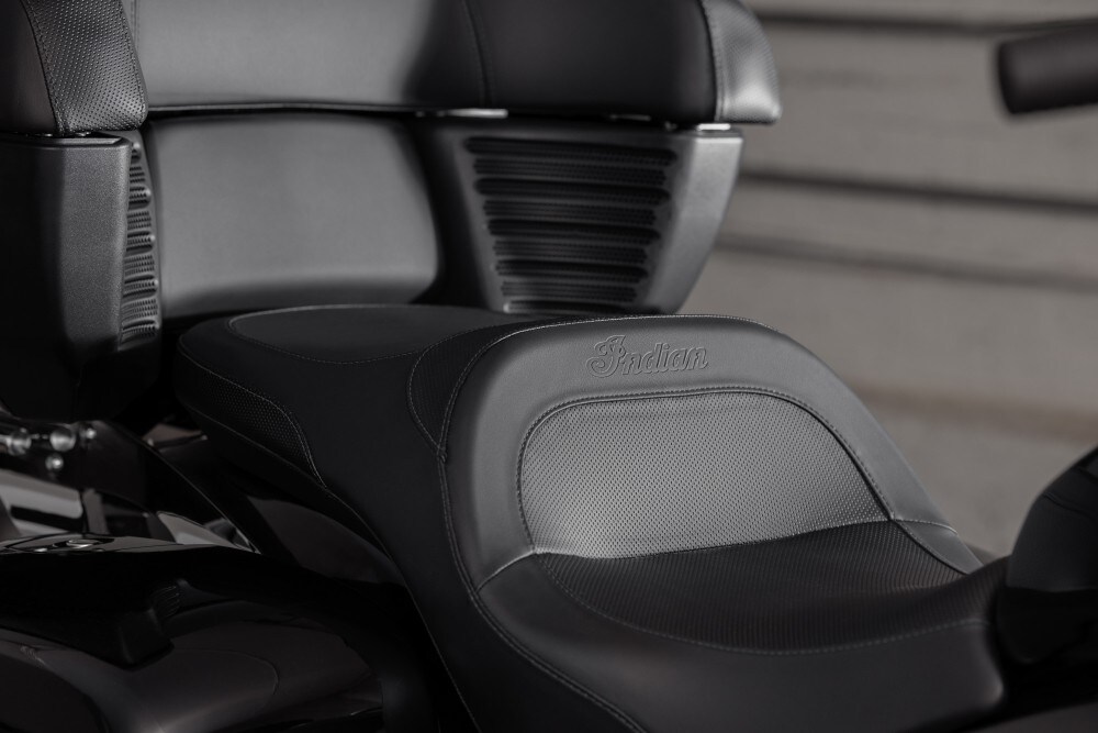 Indian Pursuit: la maxi Touring all'americana