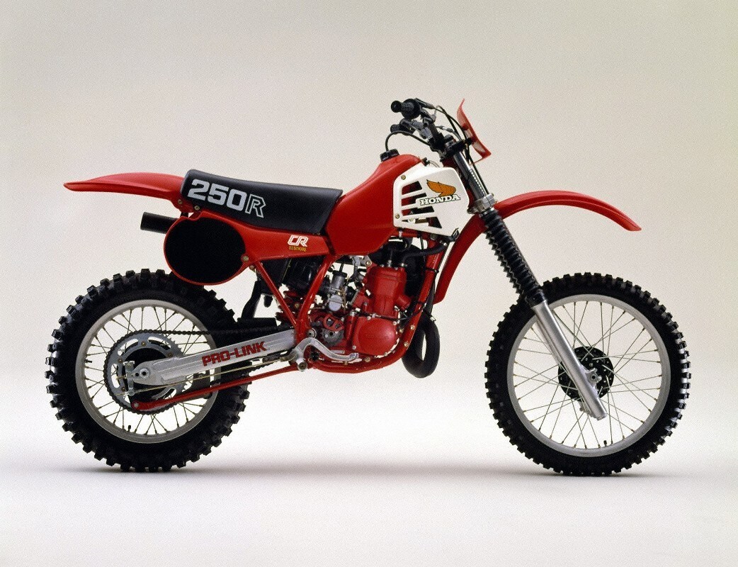 Honda celebra i 50 anni delle sue leggendarie moto da cross