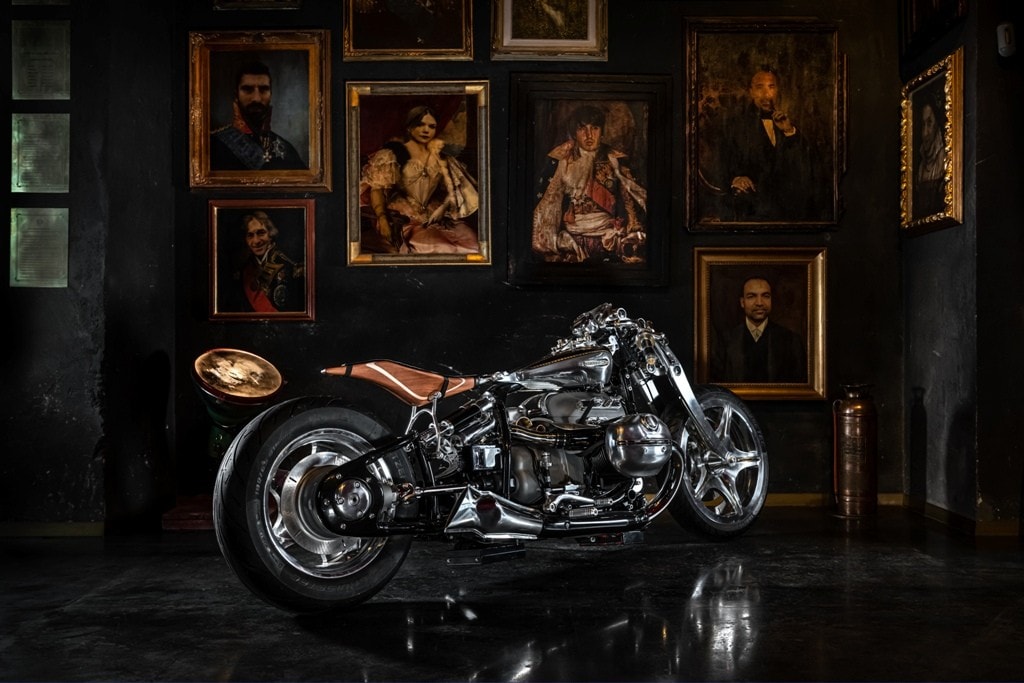 R 18 Magnifica by Officine Riunite Milanesi e Radikal Chopper  