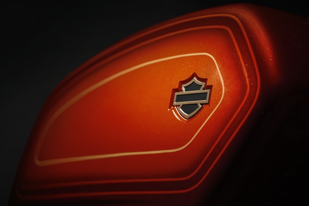 Harley-Davidson: la Low Rider in versione El Diablo