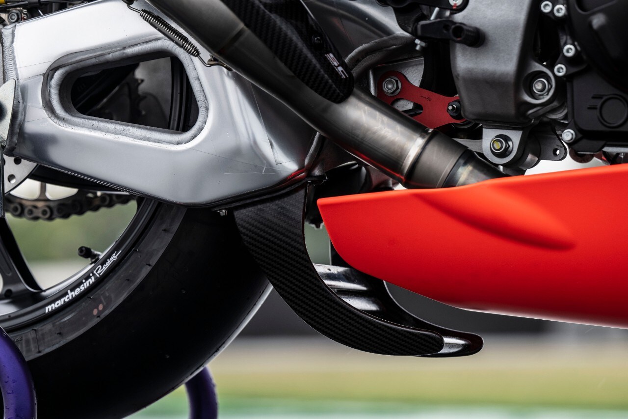 Aprilia RSV4 XTrenta, performance da MotoGP