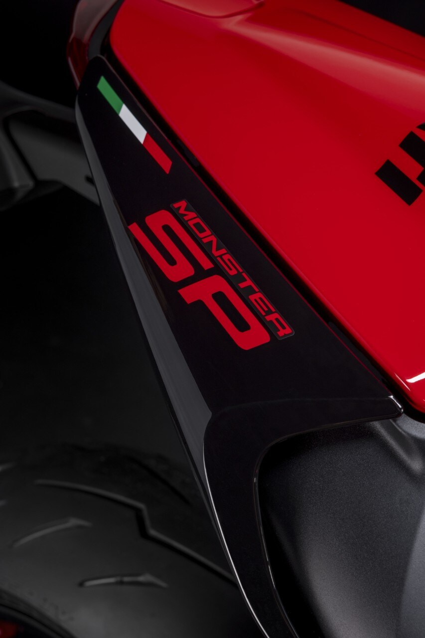 Ducati Monster SP: ancora più racing