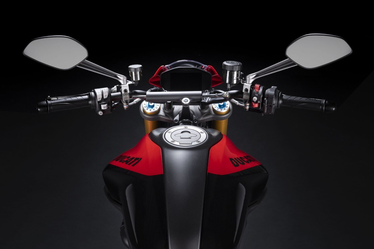 Ducati Monster SP: ancora più racing