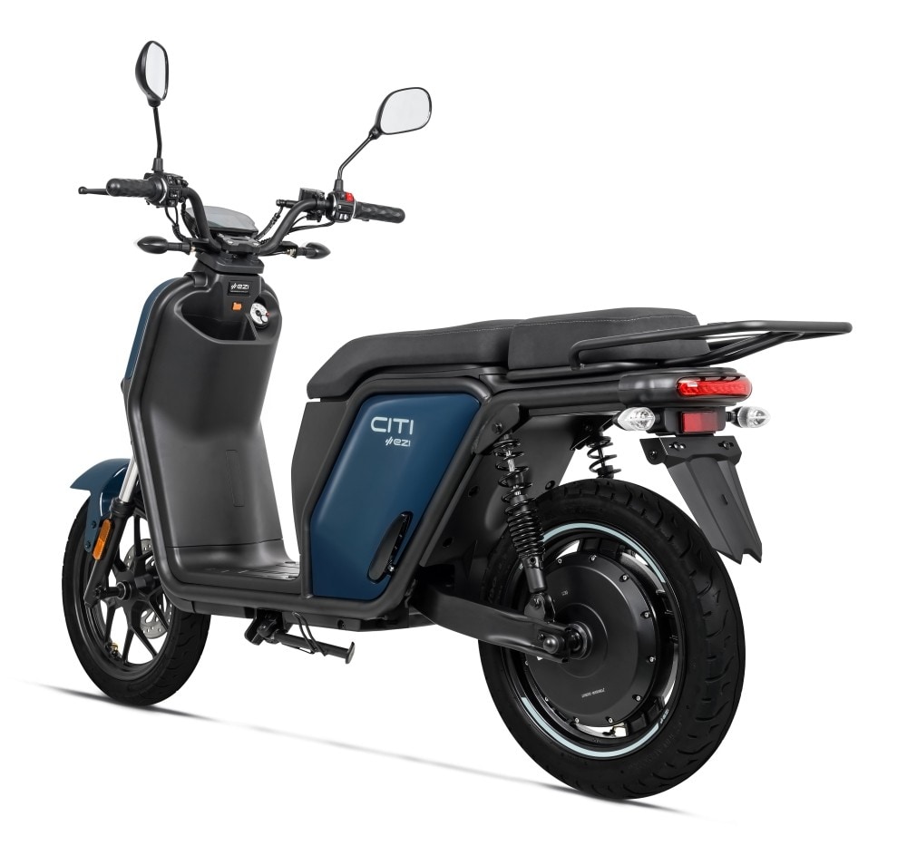 Keeway: arrivano in Italia gli scooter elettrici EZI