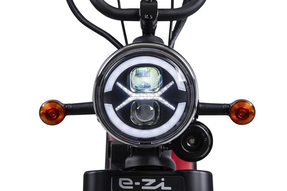 Keeway: arrivano in Italia gli scooter elettrici EZI