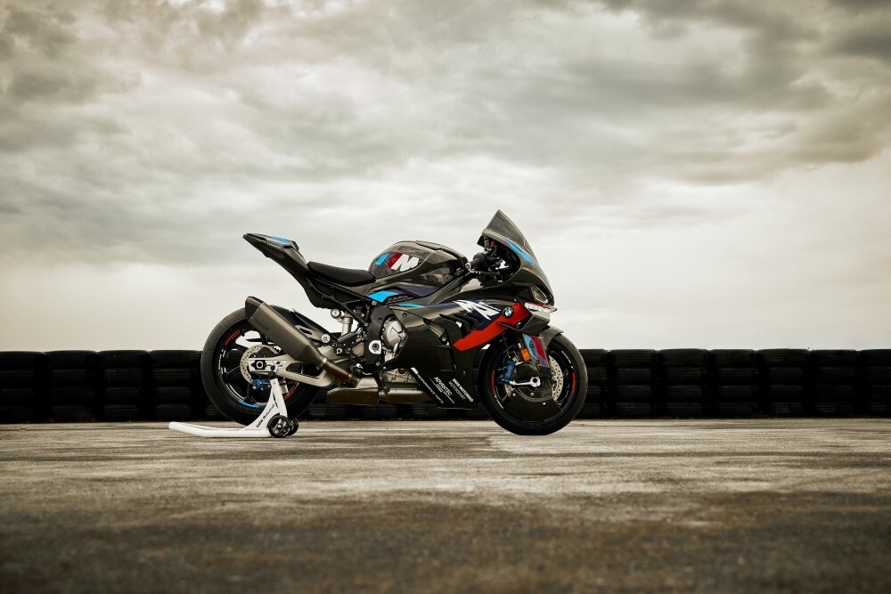 BMW: la nuova M 1000 RR