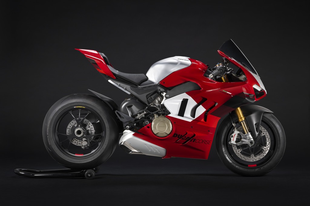 Ducati Panigale V4 R 2023: un’arma da pista senza compromessi