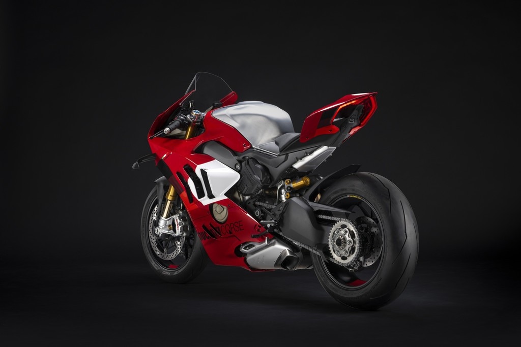 Ducati Panigale V4 R 2023: un’arma da pista senza compromessi