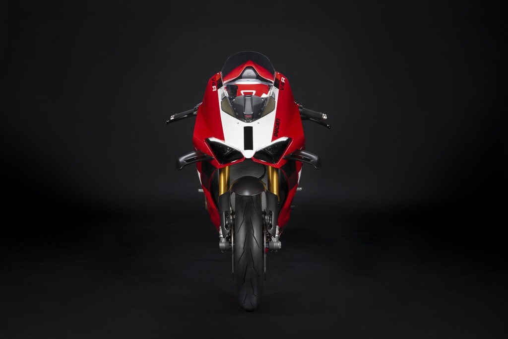 Ducati Panigale V4 R 2023: un’arma da pista senza compromessi
