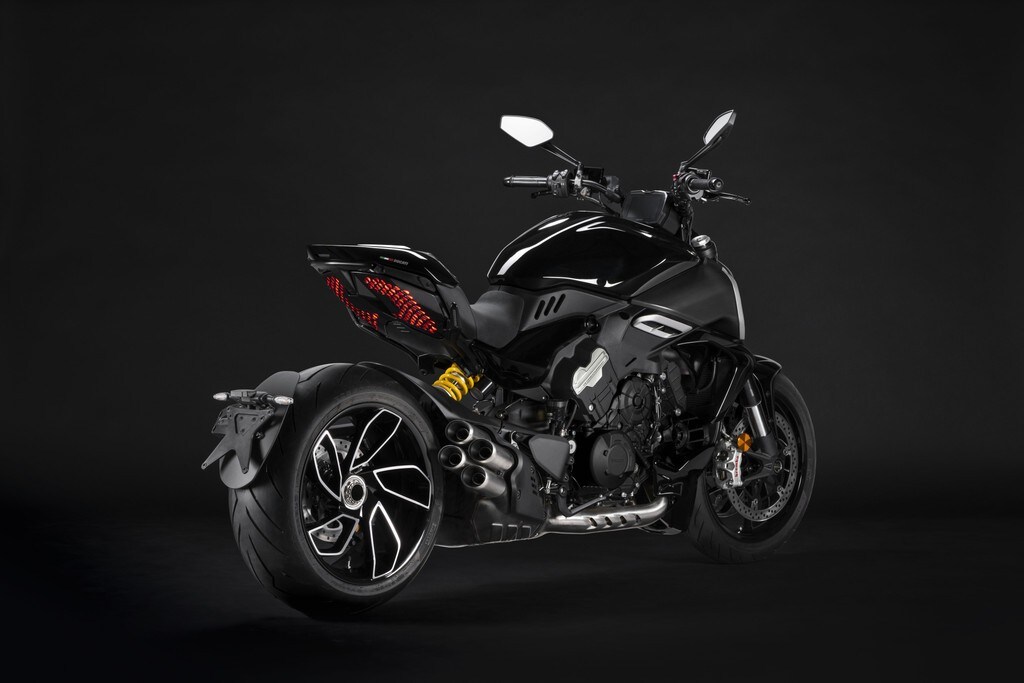 Ducati Diavel V4 2023: la nuova muscle cruiser di Borgo Panigale