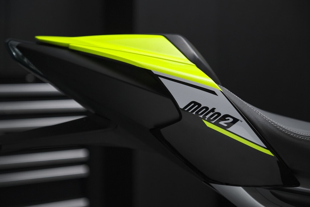 <div class='descrGalleryText'><p>Triumph Street Triple 2023 Moto2 Edition</p>
</div>