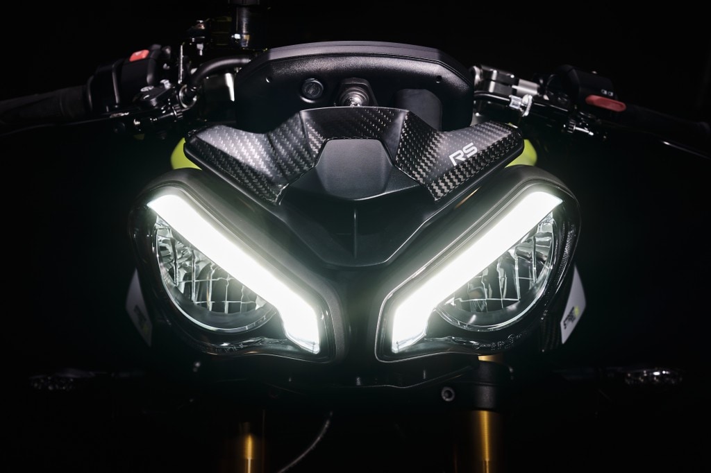 <div class='descrGalleryText'><p>Triumph Street Triple 2023 Moto2 Edition</p>
</div>