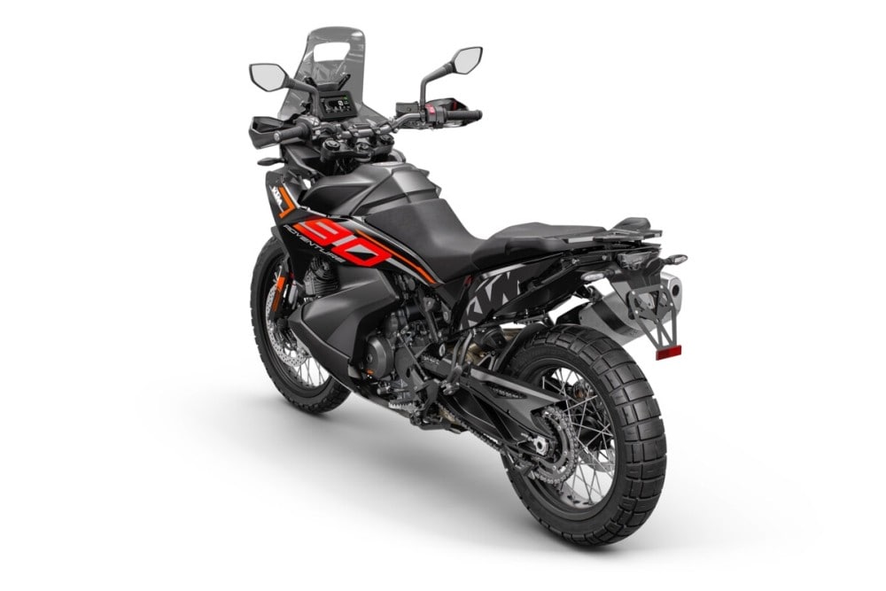 KTM: la 790 Adventure si rinnova