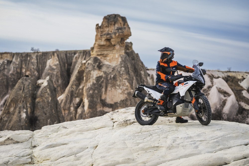 KTM: la 790 Adventure si rinnova