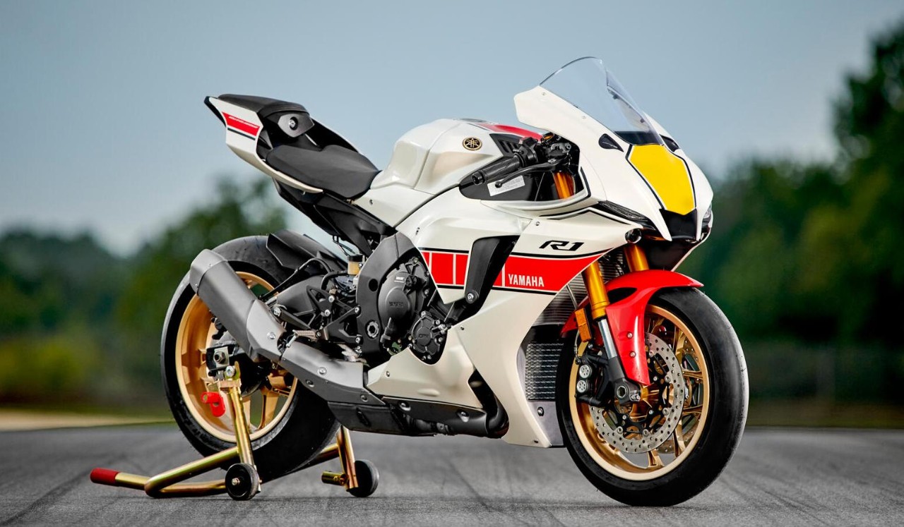 Yamaha lascia le supersportive stradali: dopo la R6, addio alla R1