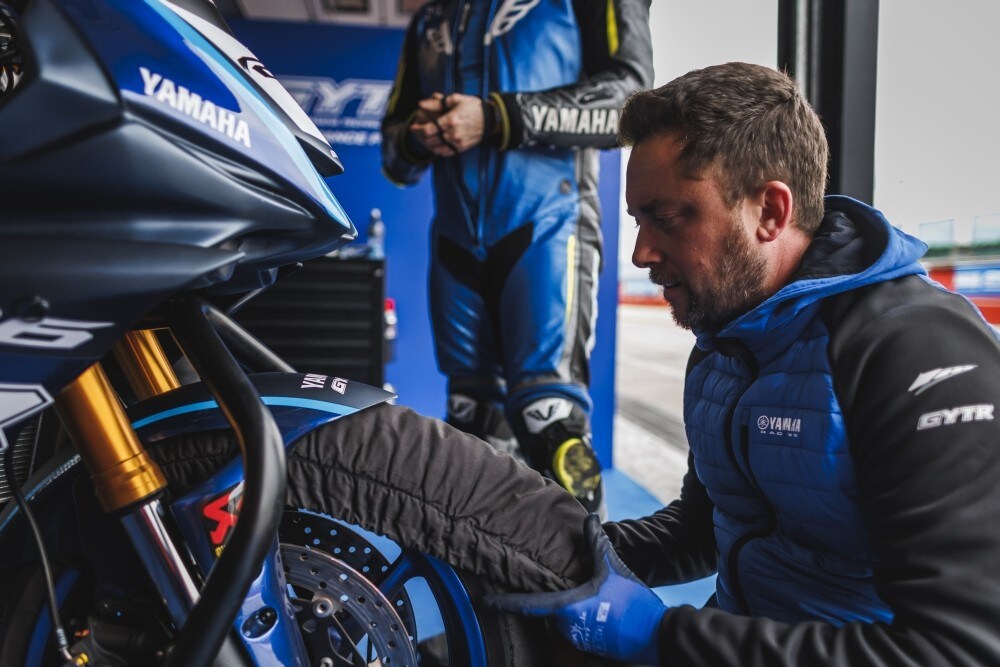 A Misano a 260 all'ora (e motore a 16mila giri!) sulla Yamaha R6 GYTR!