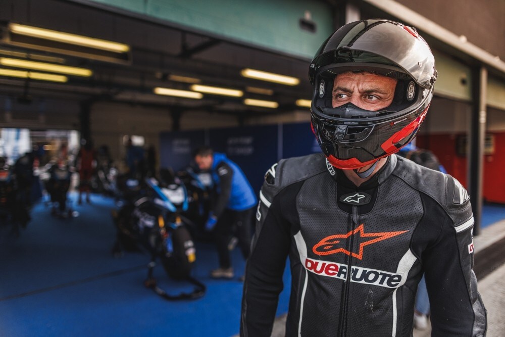 A Misano a 260 all'ora (e motore a 16mila giri!) sulla Yamaha R6 GYTR!