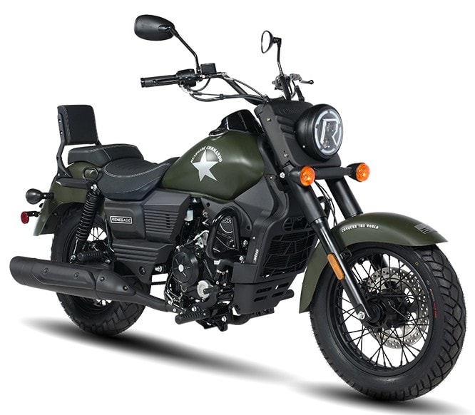 <div class='descrGalleryTitle'>RENEGADE COMMANDO</div><div class='descrGalleryText'><p>La <b>Renegade Commando</b> è disponibile in due cilindrate, <b>125 e 300 cc</b>, ma le caratteristiche sono per buona parte le stesse. Entrambe spinte da un monocilindrico raffreddato a liquido, la 125 9 kW, la 300 20,6. Per entrambe avviamento elettrico, cambio a 6 marce, forcella telescopica idraulica e doppio ammortizzatore posteriore. Prezzi: <b>3.999 euro per la 125 e 4.999 per la 300</b>.</p>
</div>