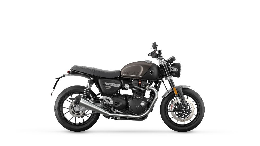 <div class='descrGalleryTitle'>TRIUMPH SPEED TWIN 1200</div><div class='descrGalleryText'><p>- &nbsp;Carnival Red &amp; Storm Grey&nbsp;<b>NUOVA</b></p>
<p>- &nbsp;Matt Ironstone &amp; Matt Storm Grey&nbsp;<b>NUOVA</b></p>
<p>- &nbsp;Jet Black</p>
</div>
