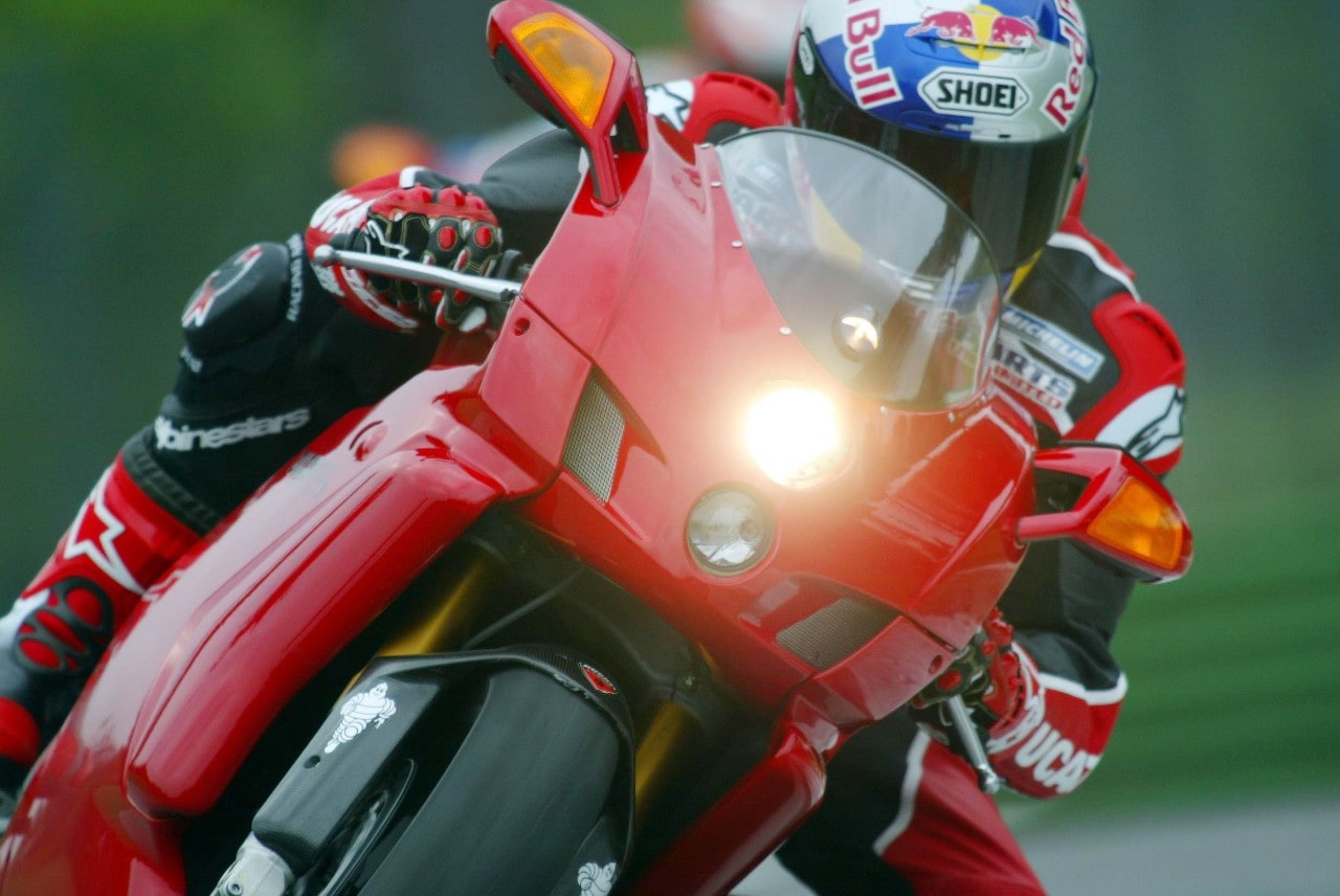 Ducati 999R: storia e caratteristiche