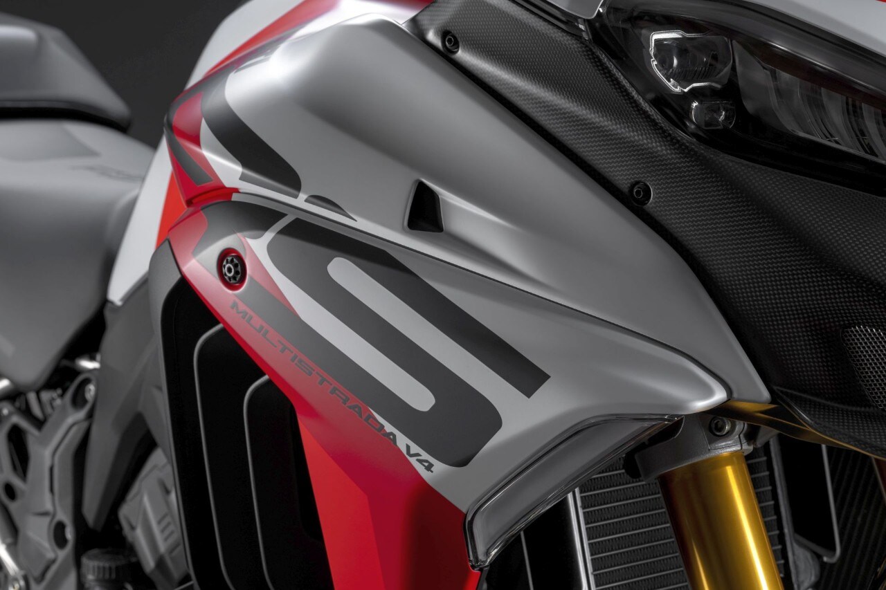 Ducati Multistrada V4 RS: la corsa agli armamenti