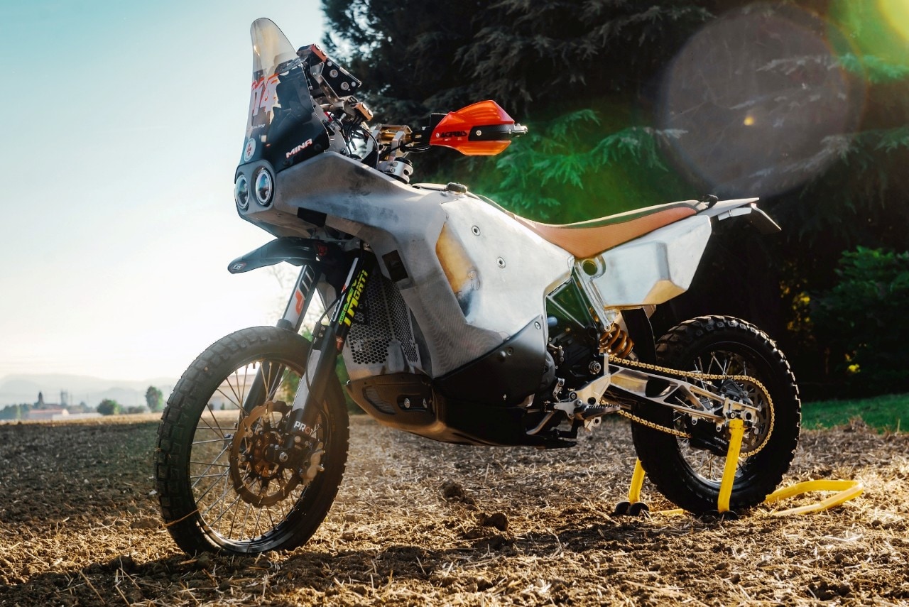 Che MINA! La special su base Ducati Desert X per i rally africani