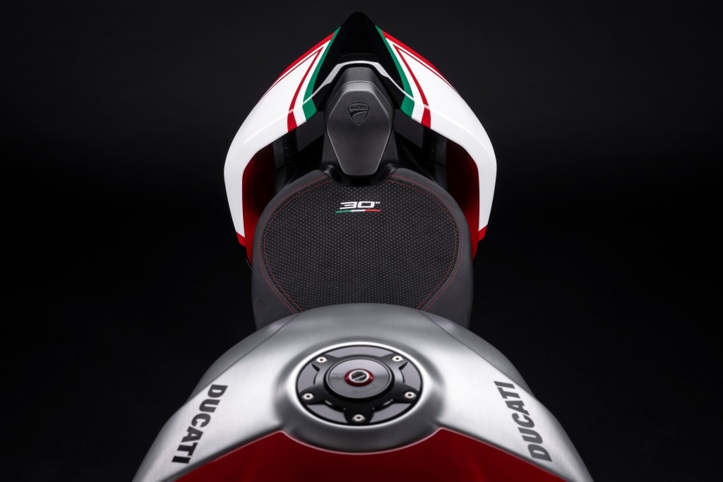 La nuova Ducati Panigale V4 SP2 30° Anniversario 916