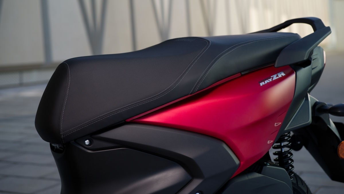 Yamaha: arriva RayZR, lo scooter ibrido