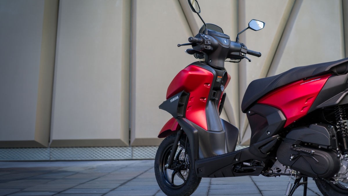 Yamaha: arriva RayZR, lo scooter ibrido